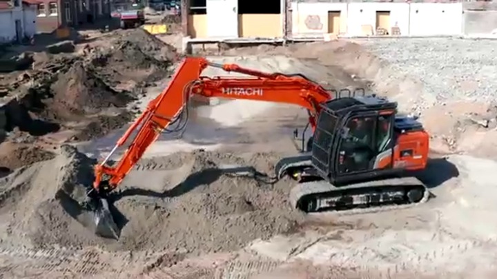 中型油圧ショベル - ZX135US-7 - Hitachi Construction